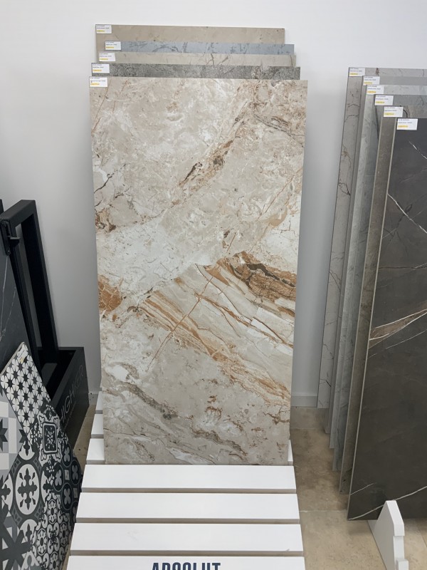 breccia rimini light