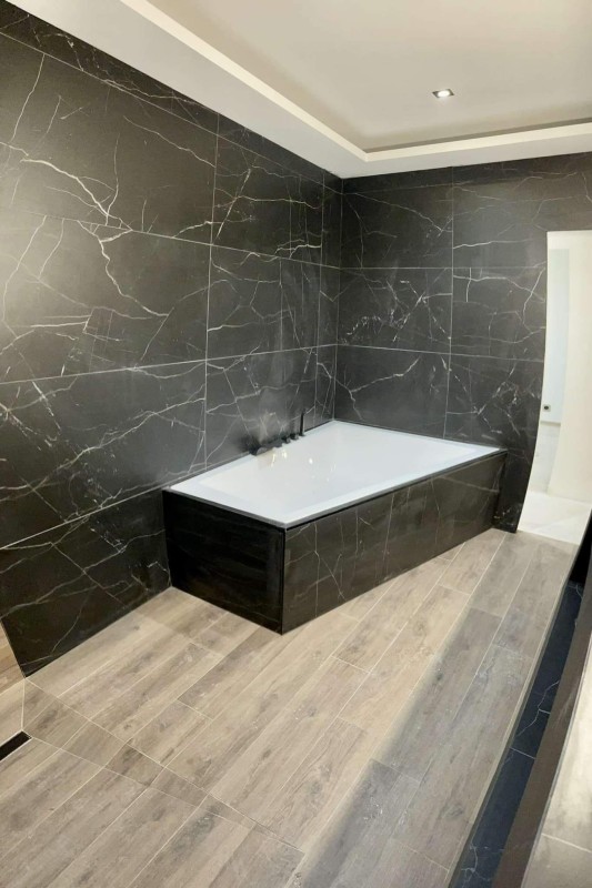 Salle de Bain avec Carrelage – Service de Pose, Devis Gratuit et Personnalisé