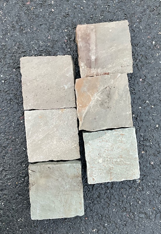 Magasin de vente de pavé en pierre beige à poser au mortier à Yvetot dans le 76 – TK Carrelage