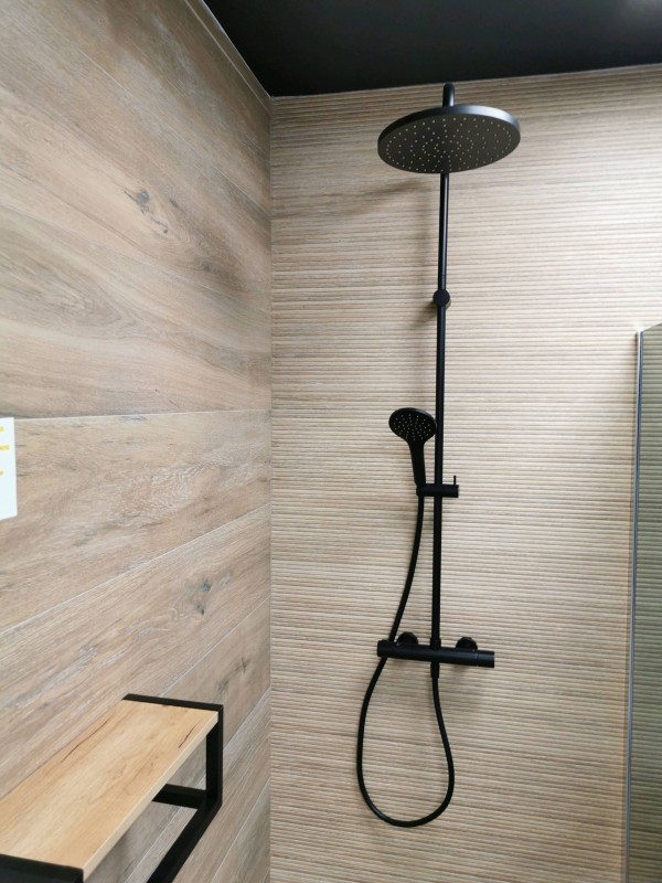 Vente de robinetterie Noir mat pour salle de bain magasin à Yvetot- TK Carrelage