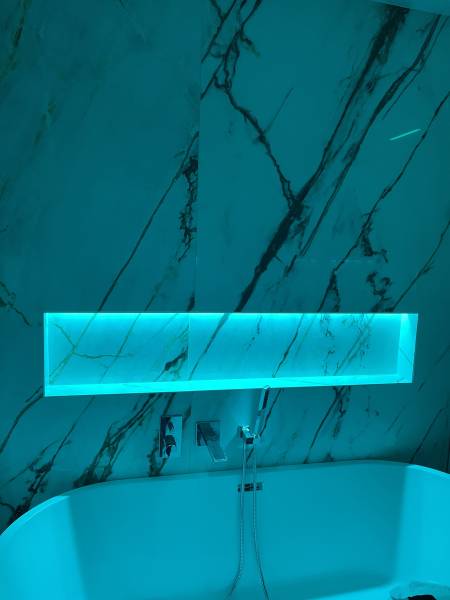 Achat de grandes plaques de carrelages effet marbre vert et blanc - TK Carrelage