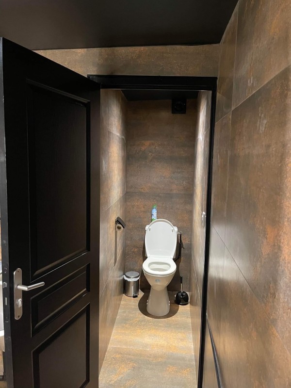 Carrelage effet rouiller salle de bain avec service de pose et devis gratuit en magasin à Yvetot TK Carrelage